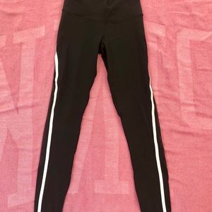 Victoria sport leggings with mesh